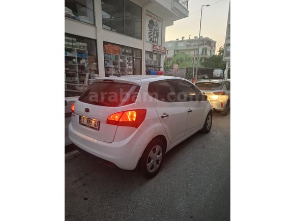 Sahibinden Kia Venga 1.4 CRDi Active 2011 Model  317.500 km Beyaz