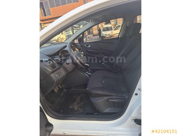 YLD AUTO'DAN 2014 RENAULT CLIO 1.5 DCİ OTOMATİK BAKIMLI