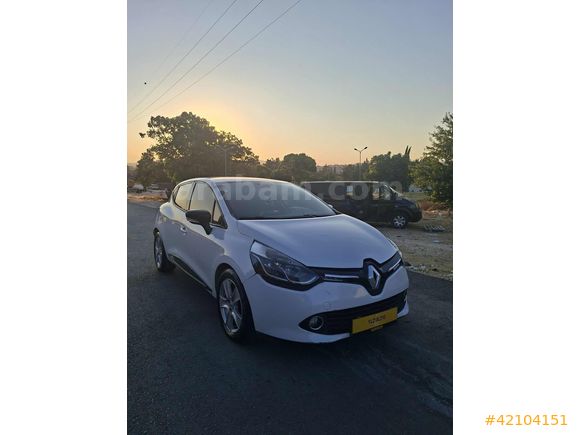 YLD AUTO'DAN 2014 RENAULT CLIO 1.5 DCİ OTOMATİK BAKIMLI