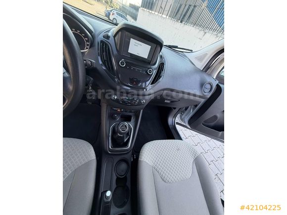 2021 MODEL HATASİZ OTOMOBİL RUHSATLİ 35 BİN KM GERİ GORUSLU