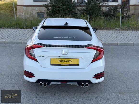 BÖRÜ AUTO'DAN HONDA CİVİC
