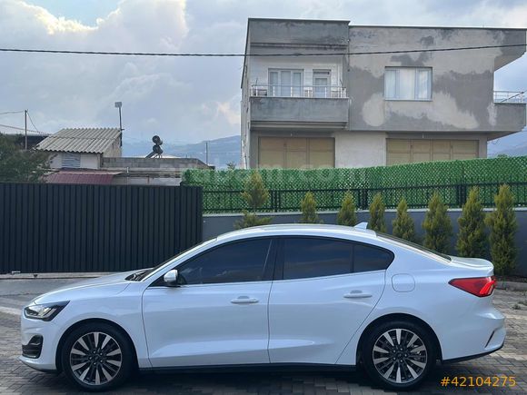 2025 FOCUS 1.5 ECOBLUE TİTANYUMX BOYASIZ ÇİZİKSİZ 38 BİN KM