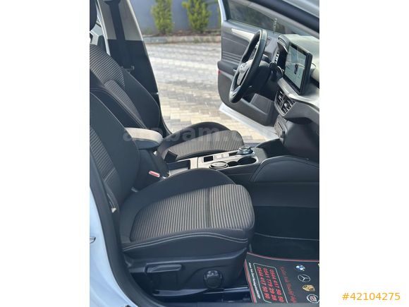 2025 FOCUS 1.5 ECOBLUE TİTANYUMX BOYASIZ ÇİZİKSİZ 38 BİN KM