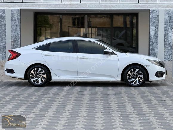 BOYASIZ 2017 HONDA CIVIC 1.6i VTEC ECO ELEGANCE / FAB.LPG