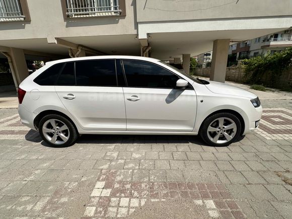Sahibinden Skoda Rapid 1.6 CR TDI Spaceback Elegance 2014 Model 