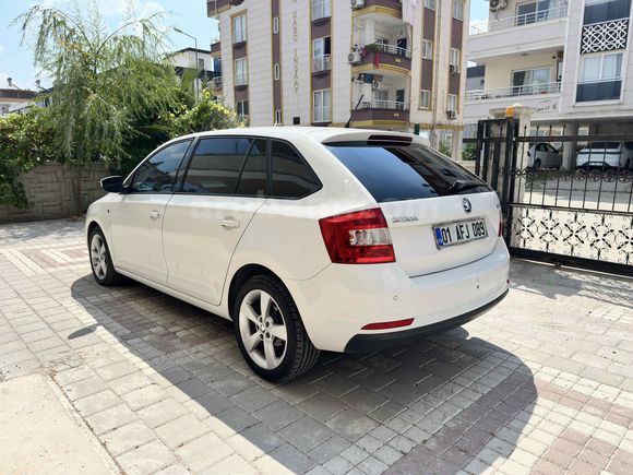 Sahibinden Skoda Rapid 1.6 CR TDI Spaceback Elegance 2014 Model 