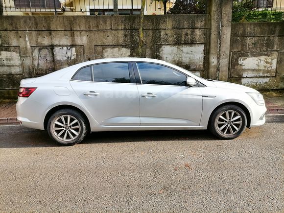 Ekstrali Tertemiz 2020 Megane