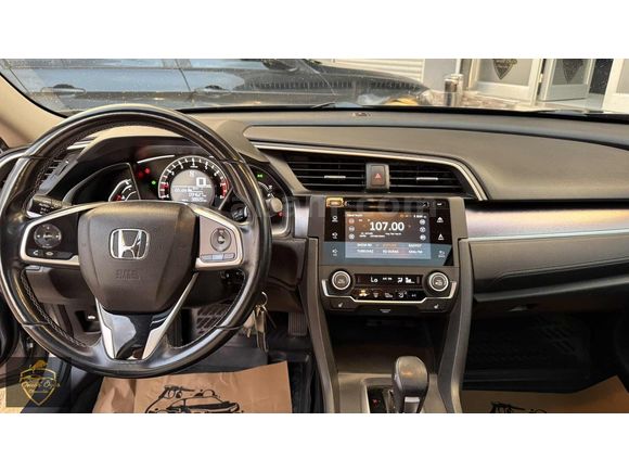 ÖMER ÖZER'DEN HATASIZ 2018 MODEL HONDA CİVİC ECO ELEGANCE