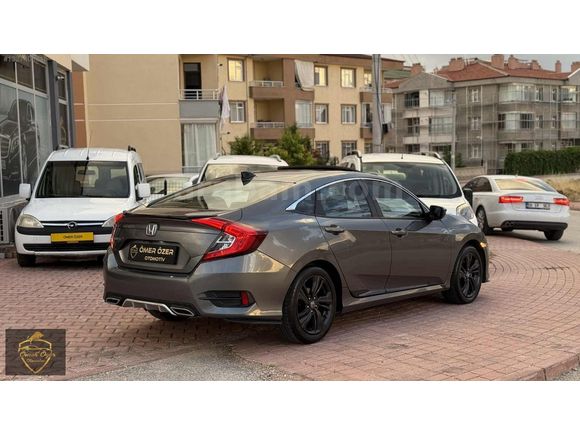 ÖMER ÖZER'DEN HATASIZ 2018 MODEL HONDA CİVİC ECO ELEGANCE