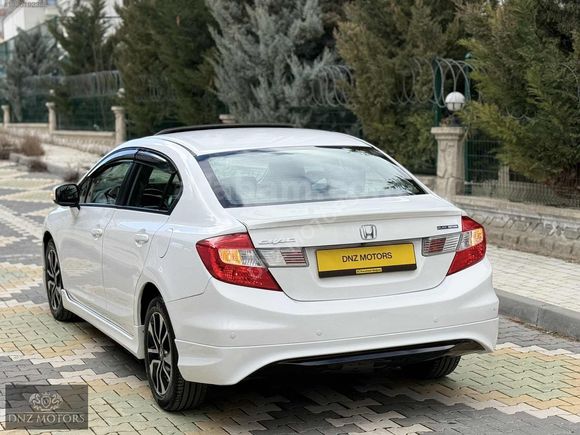 TR'TK 2015 FB7 CİVİC 37.500KM OTOMATK FUL Y.SRVS SUNROF/NAVİGSYN