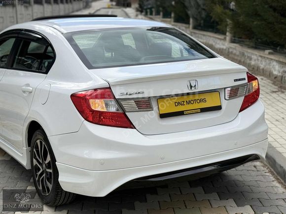 TR'TK 2015 FB7 CİVİC 37.500KM OTOMATK FUL Y.SRVS SUNROF/NAVİGSYN