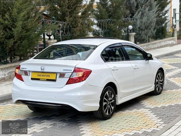 TR'TK 2015 FB7 CİVİC 37.500KM OTOMATK FUL Y.SRVS SUNROF/NAVİGSYN