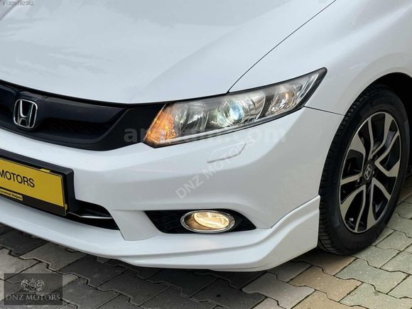 TR'TK 2015 FB7 CİVİC 37.500KM OTOMATK FUL Y.SRVS SUNROF/NAVİGSYN