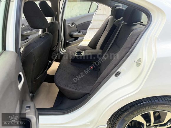 TR'TK 2015 FB7 CİVİC 37.500KM OTOMATK FUL Y.SRVS SUNROF/NAVİGSYN
