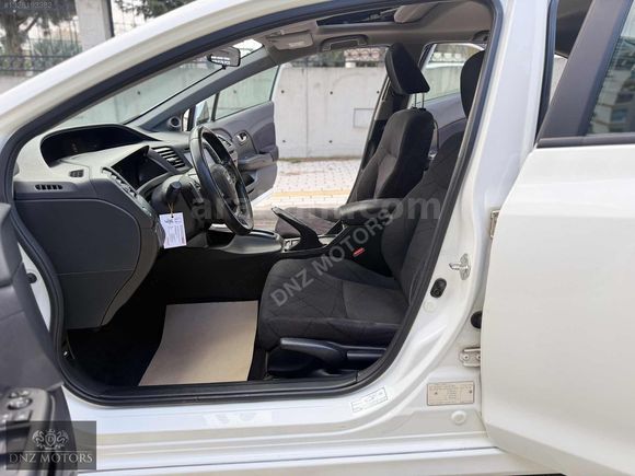 TR'TK 2015 FB7 CİVİC 37.500KM OTOMATK FUL Y.SRVS SUNROF/NAVİGSYN
