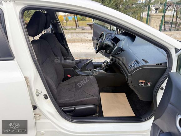 TR'TK 2015 FB7 CİVİC 37.500KM OTOMATK FUL Y.SRVS SUNROF/NAVİGSYN