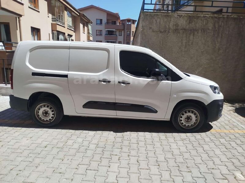 Galeriden Citroen Berlingo 1.5 BlueHDI 2024 Model Ankara 49.000 km Beyaz