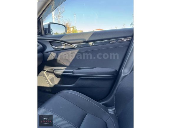 EKSPER GARANTİLİ 83.700 KM DE OTOMATİK VİTES