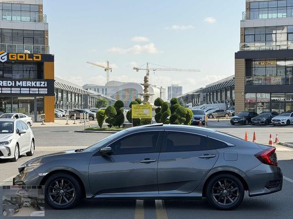2022 ÇIKIŞLI 102 BİN KM DE FABRİKASYON LPG LANSMAN RENK ELEGANCE