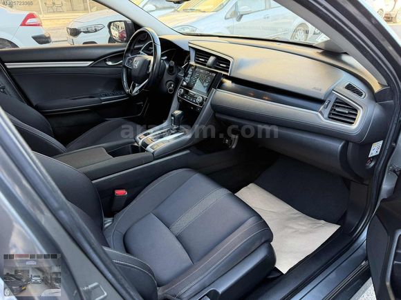 2022 ÇIKIŞLI 102 BİN KM DE FABRİKASYON LPG LANSMAN RENK ELEGANCE