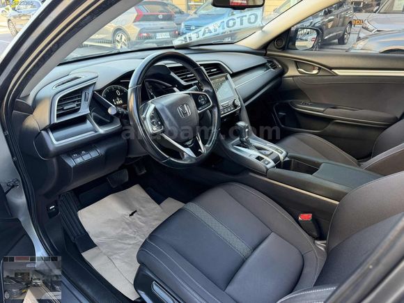 2022 ÇIKIŞLI 102 BİN KM DE FABRİKASYON LPG LANSMAN RENK ELEGANCE