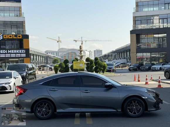 2022 ÇIKIŞLI 102 BİN KM DE FABRİKASYON LPG LANSMAN RENK ELEGANCE