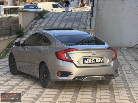 BOYASIZ 2021 HONDA CİVİC ECO ELEGANCE