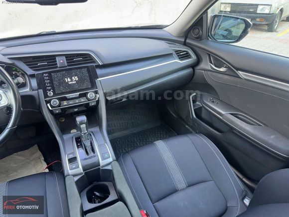 BOYASIZ 2021 HONDA CİVİC ECO ELEGANCE