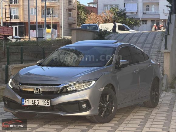 BOYASIZ 2021 HONDA CİVİC ECO ELEGANCE