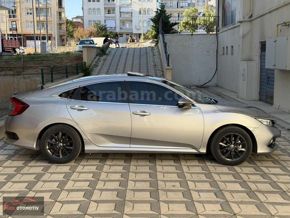 BOYASIZ 2021 HONDA CİVİC ECO ELEGANCE