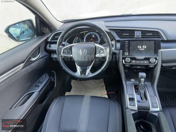 BOYASIZ 2021 HONDA CİVİC ECO ELEGANCE