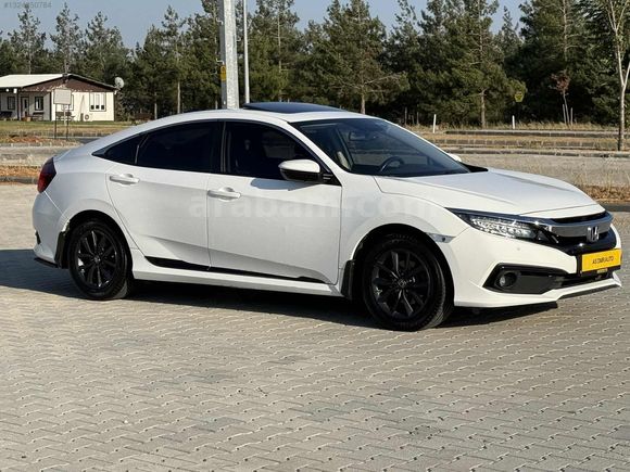 AS DMR AUTO'DAN HONDA CIVIC 1.6 İ-VTEC ECO ELEGANCE HATASIZ