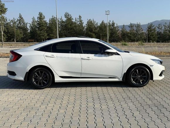 AS DMR AUTO'DAN HONDA CIVIC 1.6 İ-VTEC ECO ELEGANCE HATASIZ