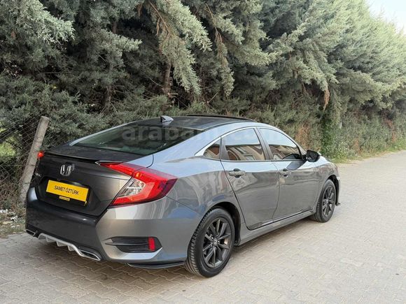 ÖZTÜRK'TEN HONDA CİVİC 1.6iVTEC ECO ELEGANCE