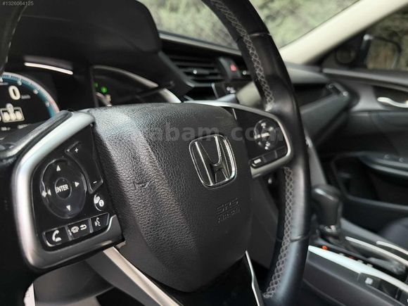 ÖZTÜRK'TEN HONDA CİVİC 1.6iVTEC ECO ELEGANCE