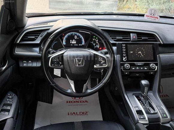 ÖZTÜRK'TEN HONDA CİVİC 1.6iVTEC ECO ELEGANCE