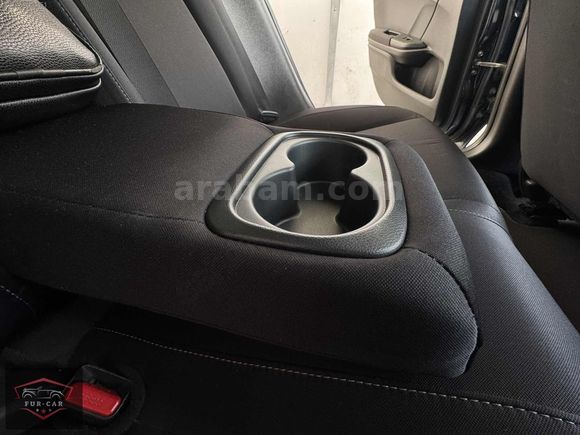 **2021 1.6i-VTEC ECO ELEGANCE HATASIZ BOYASIZ DEGİŞENSİZ**