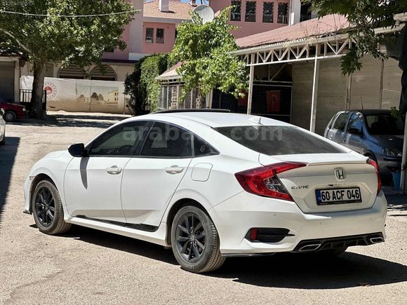 AD AUTO'DAN 2020 MODEL HATASIZ BOYASIZ HONDA CİVİC DÜŞÜK KM