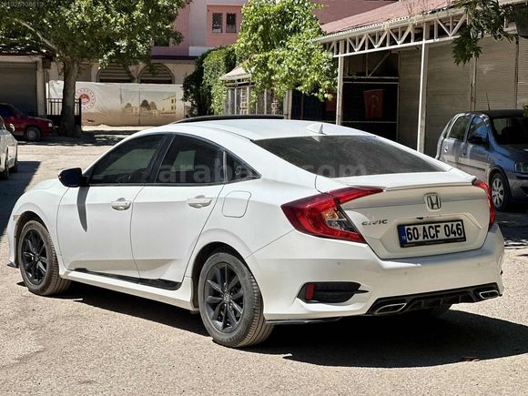 AD AUTO'DAN 2020 MODEL HATASIZ BOYASIZ HONDA CİVİC DÜŞÜK KM
