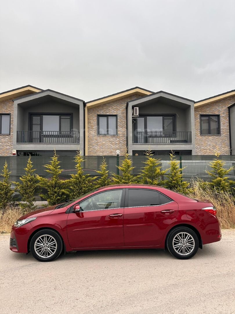 Sahibinden Toyota Corolla 1.6 Advance 2017 Model Sakarya 130.000 km Bordo 4