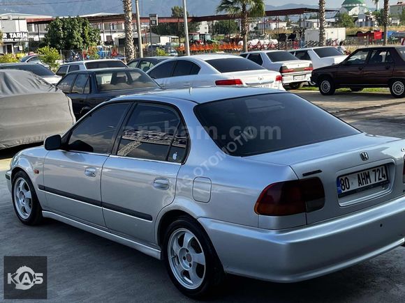 Honda Civic 1999 model masrafsız tertemiz