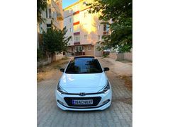 Sahibinden Hyundai i20 1.2 MPI Elite 2017 Model  132.000 km Beyaz
