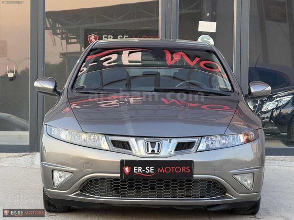 HONDA CİVİC HATCBACK 1.4 SPORT I·-SHİFT DÜŞÜK KİLOMETREDE