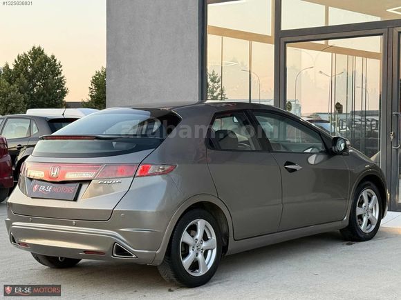 HONDA CİVİC HATCBACK 1.4 SPORT I·-SHİFT DÜŞÜK KİLOMETREDE