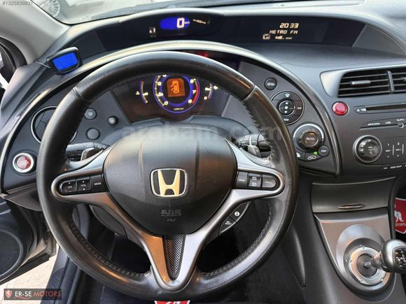 HONDA CİVİC HATCBACK 1.4 SPORT I·-SHİFT DÜŞÜK KİLOMETREDE