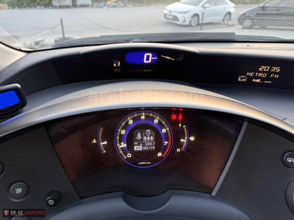 HONDA CİVİC HATCBACK 1.4 SPORT I·-SHİFT DÜŞÜK KİLOMETREDE