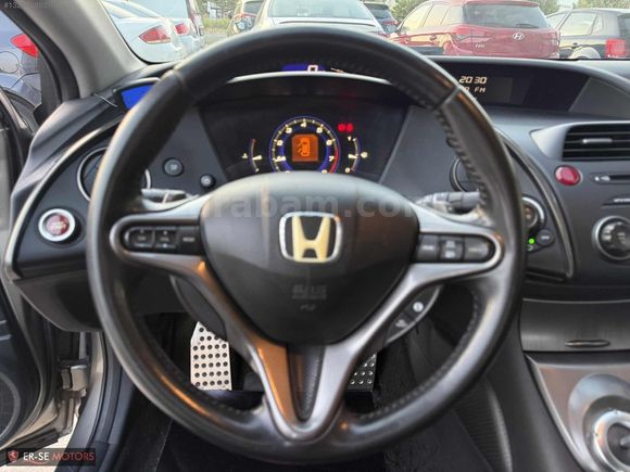 HONDA CİVİC HATCBACK 1.4 SPORT I·-SHİFT DÜŞÜK KİLOMETREDE