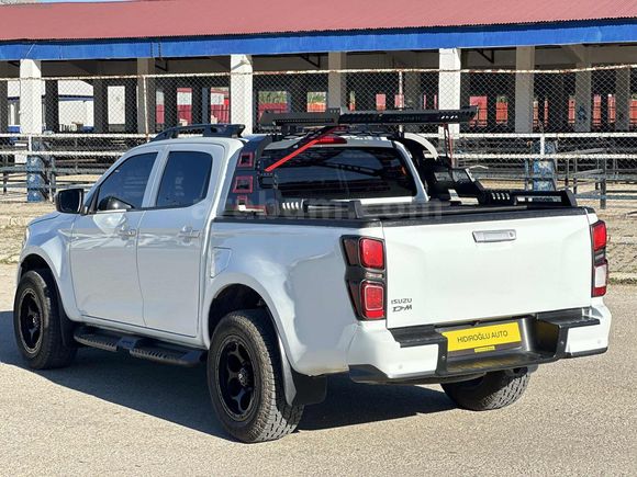 2022 Model 72.000 KM 4*2 DMAX