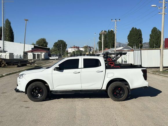 2022 Model 72.000 KM 4*2 DMAX