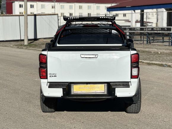 2022 Model 72.000 KM 4*2 DMAX